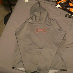 Women’s under armour sweatshirt